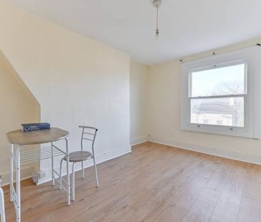 3 bedroom maisonette to rent - Photo 5