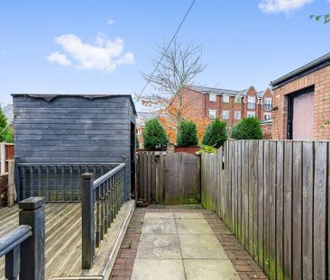 2 bedroom terraced house to rent - Photo 3