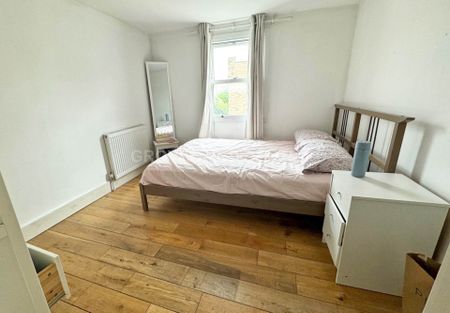 Price £2,700 pcm - Available 25/09/2026 - Furnished - Photo 5
