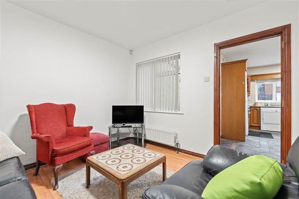 Bedroom 1, 10a Clonavon Terrace, Ballymena, BT43 5BE - Photo 1