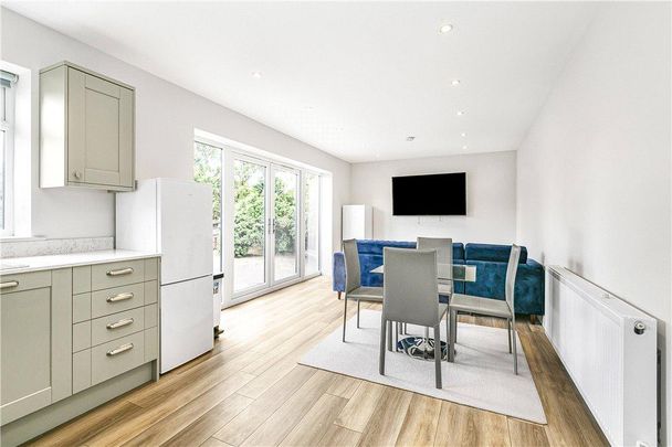 6 bedroom semi-detached house to rent - Photo 1