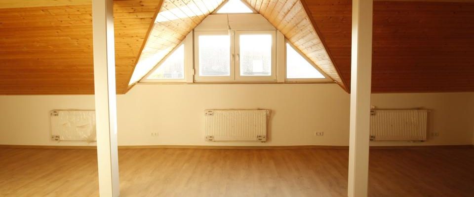 Dachgeschosswohnung - Foto 1