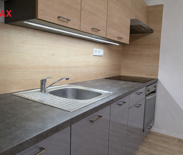 Pronájem bytu 2+kk v družstevním vlastnictví 43 m², Osek - Photo 2