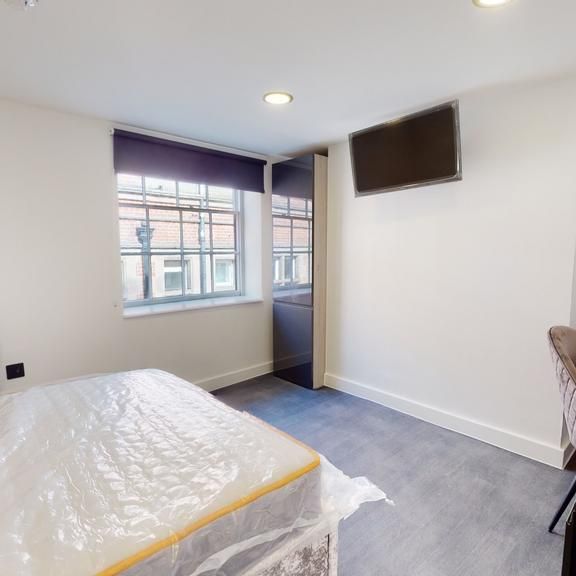 1 bedroom in a house share to rent - Photo 1