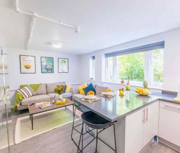 Classic Three Bed - Photo 1