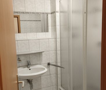 Renovierte 2-Raum Wohnung in Top-Lage mit Einbauküche! - Photo 4