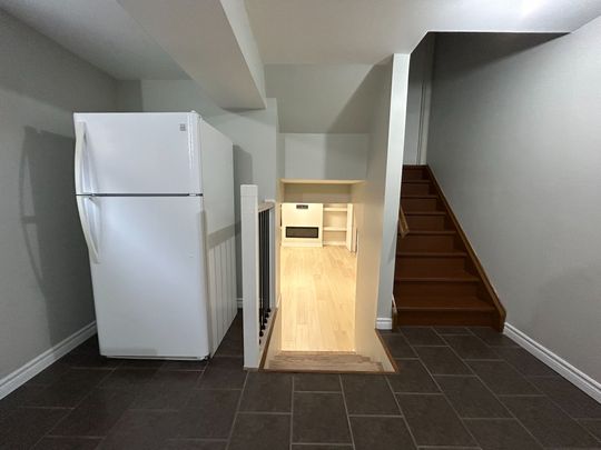 For Lease - 467 Fendalton Street, Mississauga, Ontario - Photo 1