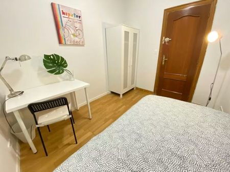 Calle del Carmen, Madrid, Community of Madrid 28013 - Foto 2