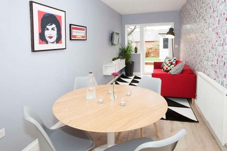 Kennet Court, Reading, Berkshire, RG1 - Photo 2