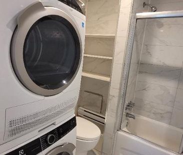 Appartement 7 1/2 à louer - 5 chambres fermées - 2e étage - Photo 1