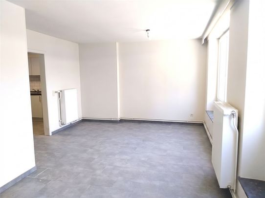TE HUUR: Gelijkvloers appartement met één slaapkamer te Beringen! - Photo 1