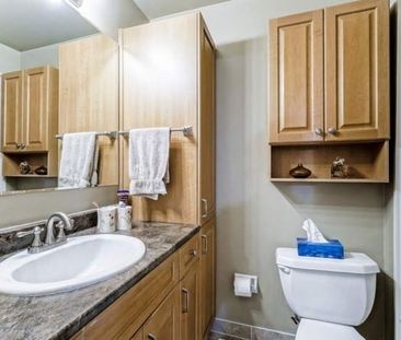 For Lease - 4 Astoreville Square, Brampton, Ontario - Photo 1