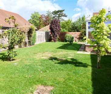 Spacious 4 bedroom detached bungalow in the popular town of Saffron... - Photo 6