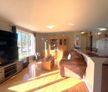 For Lease - 6783 Cochrane Street Unit# Main, Whitby, Ontario - Photo 2