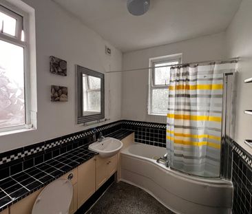 Room in a Shared House, Kedleston Avenue, M14 - Photo 5