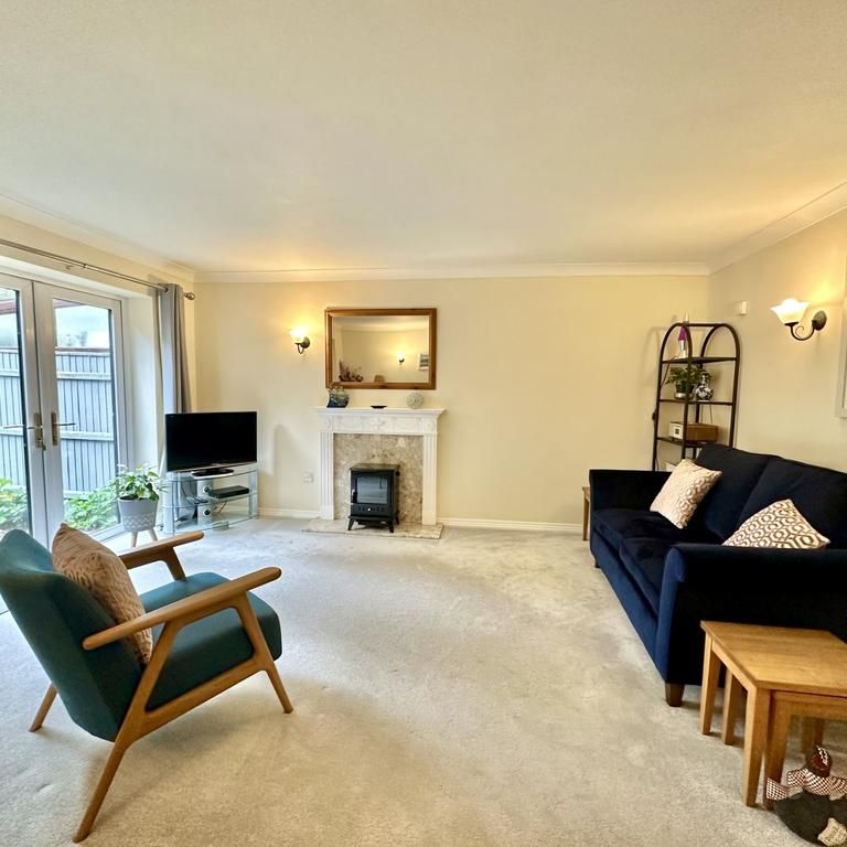 3 bedroom terraced house to rent - Photo 1