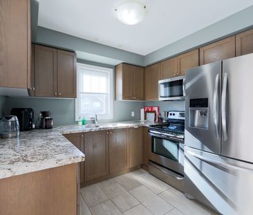For Lease - 60 Nearco Crescent, Oshawa, Ontario - Photo 3