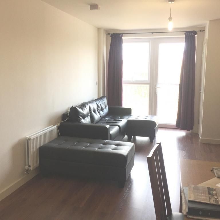 2 bedroom flat to rent - Photo 1