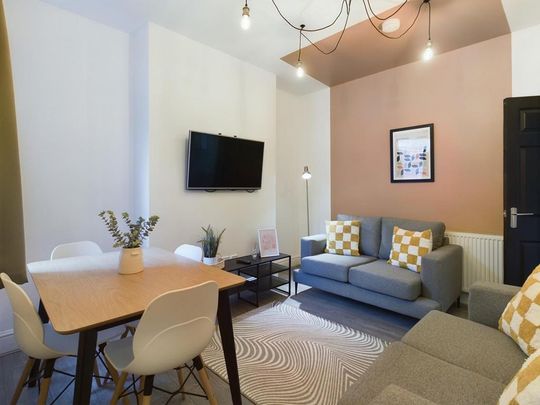 4 bedroom house to rent - Photo 1