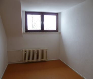 4-Zimmer-Dachgeschosswohnung mit viel Platz in Solms - Foto 1