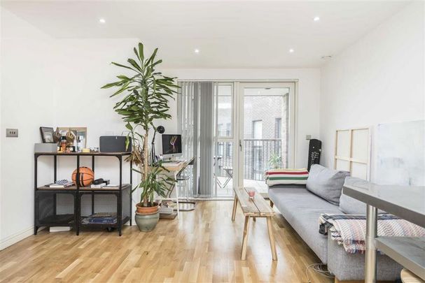 1 bedroom flat to rent - Photo 1