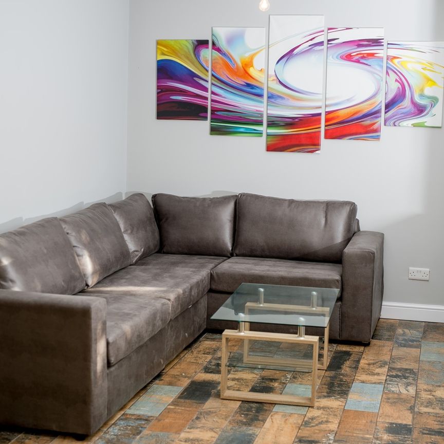 6 Bed Semi-Detached House, Heath Hill Avenue, BN2 - Photo 1