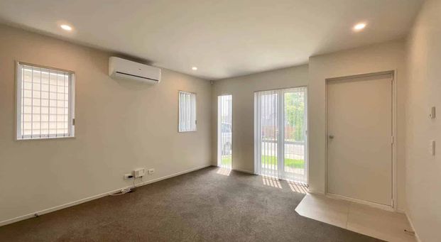 Tinsel & Lights @ Tribute Loop! - Photo 1