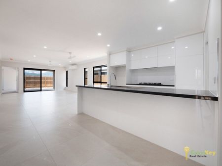 BRAND NEW - Family Home in Thriving Southern Suburb!! - Photo 5