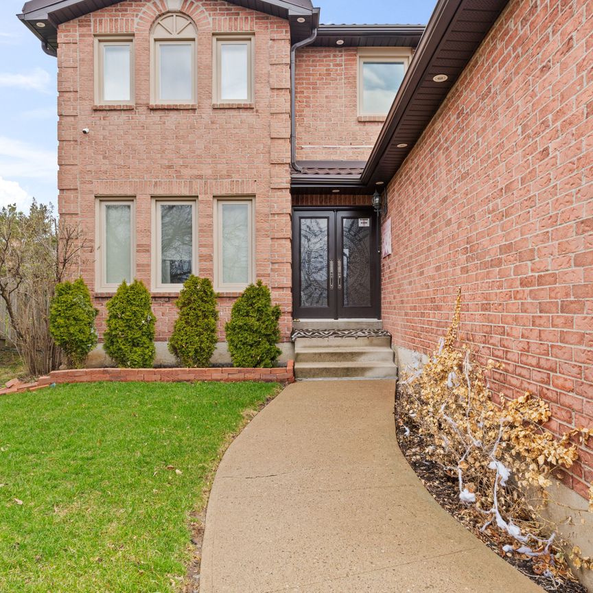 For Lease - 1527 Chiddingstone Circle Unit# (Unit A), Mississauga, Ontario - Photo 1
