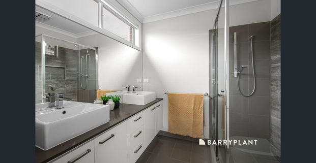 MODERN FAMILY HOME WITH 3 LIVING SPACES! - Photo 1