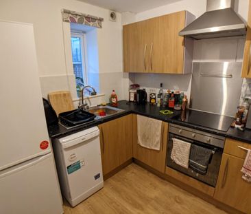 2 bedroom flat to rent - Photo 5