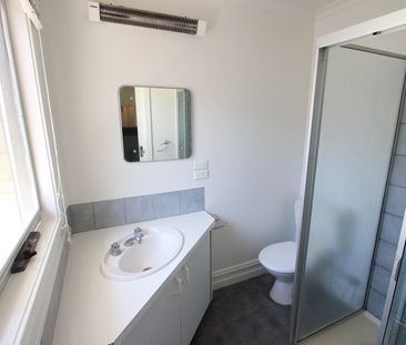 21 Davis Street, Carlton North VIC 3054 - Photo 6