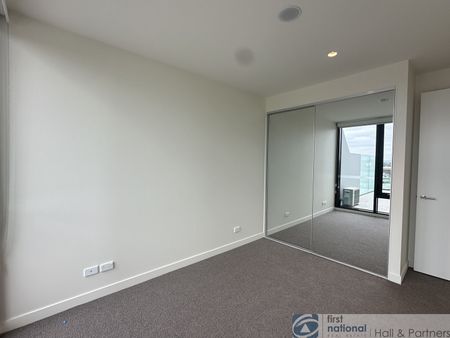 Welcome to THE LONSDALE - Photo 4