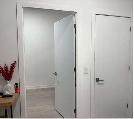 For Lease - 2501 Saw Whet Boulevard Unit# 111, Oakville, Ontario - Photo 1