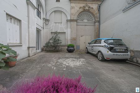 Location Appartement 4 pièces 91m² ROUEN 76000 - Photo 3
