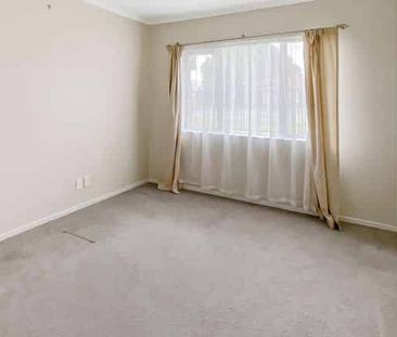 Clendon Park living! - Photo 5