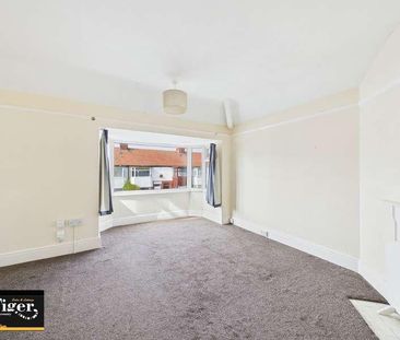 Westbank Avenue, Blackpool, FY4 - Photo 3