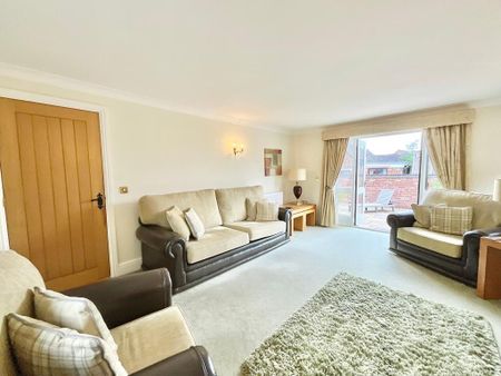 3 bedroom semi-detached house to rent - Photo 4