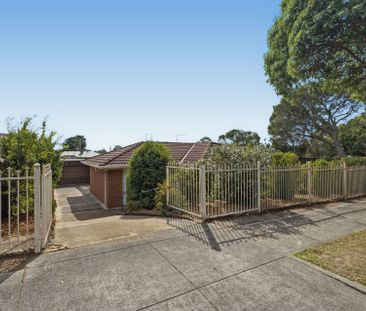 1 Lisbeth Ave , DONVALE - Photo 1