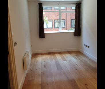 1 Bed Flat, The Landmark, LU1 - Photo 2