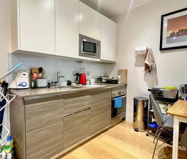 Studio to rent - Photo 3