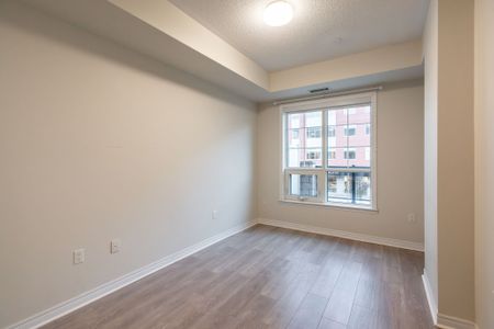 For Lease - 216 Oak Park Boulevard Unit# 213, Oakville, Ontario - Photo 5