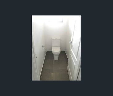 Executive 3 Bedroom Home Bundaberg West - Photo 1