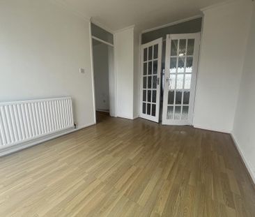 3 bedroom end of terrace house to rent - Photo 6