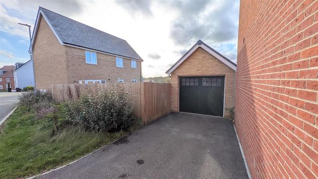3 bedroom detached house to rent - Photo 1