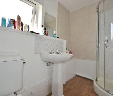 6 bedroom end of terrace house to rent - Photo 6