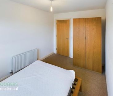 Apt 6, 228 Albertbridge Road, Belfast, BT5 4GW - Photo 2