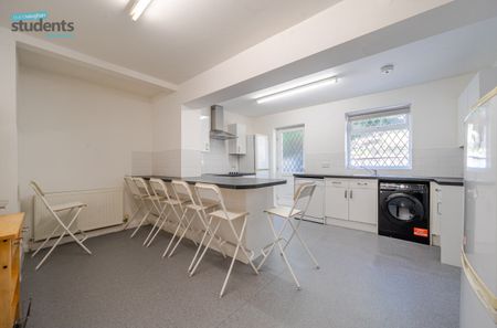 1 bedroom semi-detached house share to rent - Photo 2