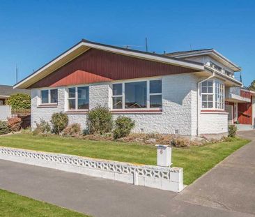 Spacious 2 Bedroom Sunny Unit - Photo 6