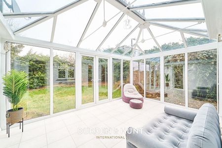 St. Johns Road, Epping - Photo 4